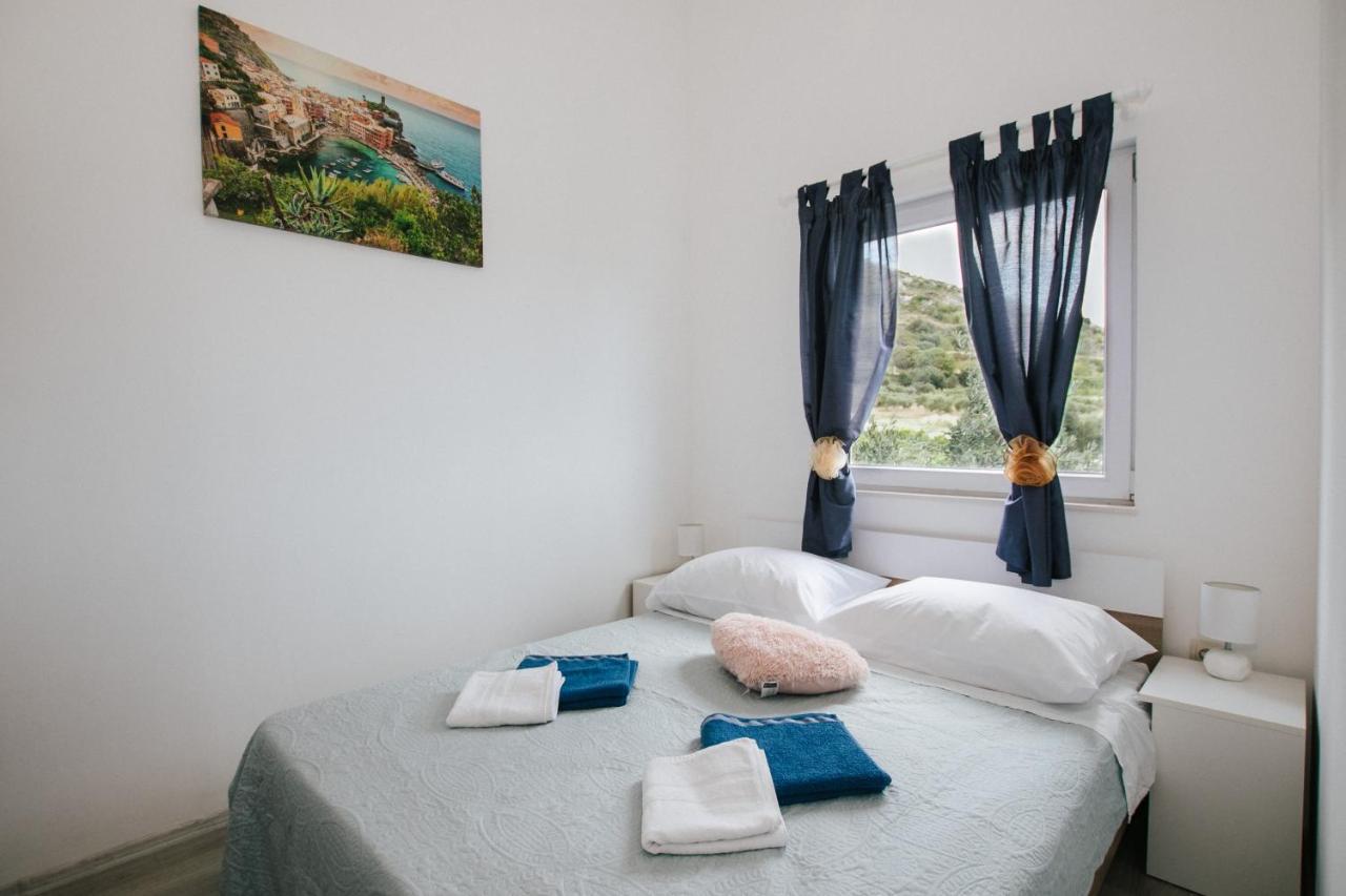 Apartamento Tomislav Trogir Exterior foto